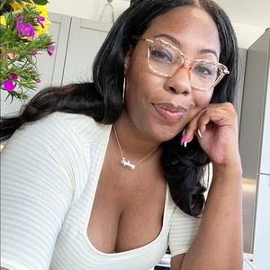 Meet your Posher, Sydney